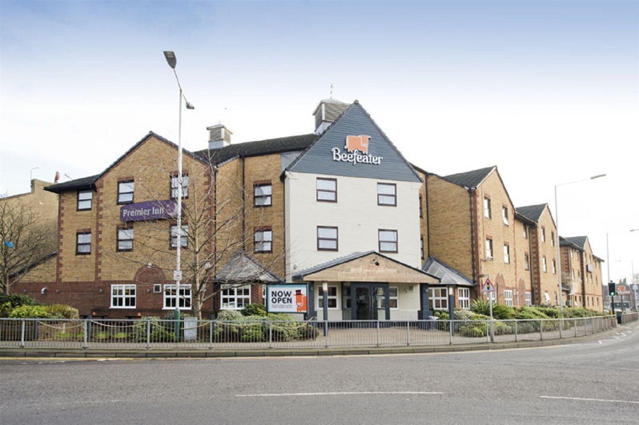 Premier Inn London Romford Exterior foto
