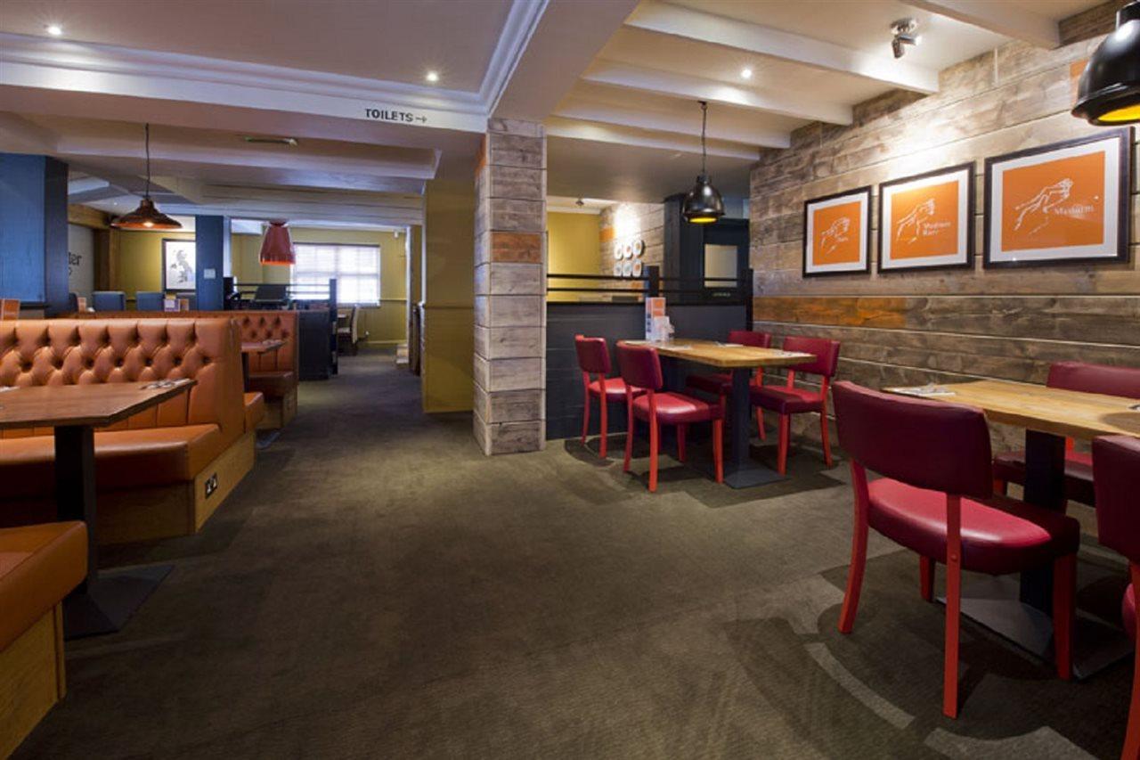 Premier Inn London Romford Exterior foto