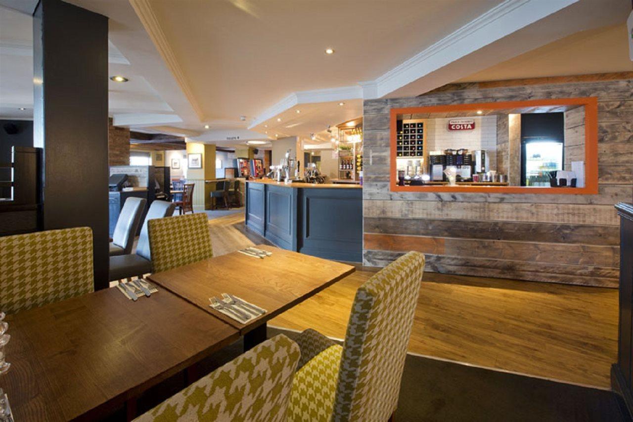 Premier Inn London Romford Exterior foto